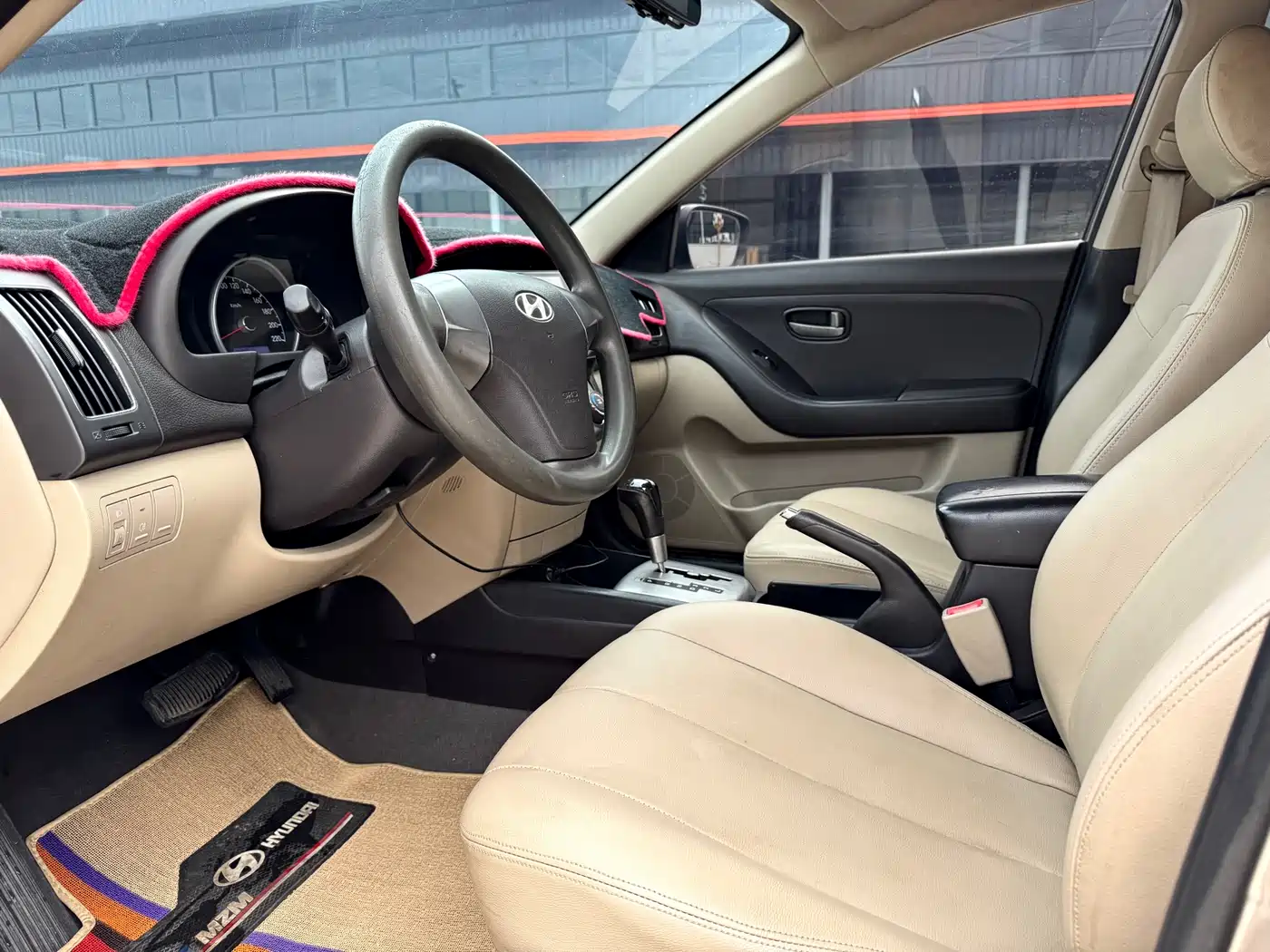 Hyundai Elantra 2011 1.6L Automatic Comfort фото 7