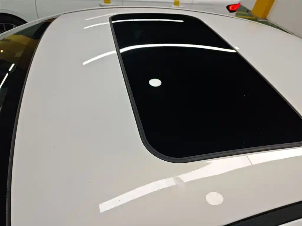 Hongqi H5 2018 30TD Smart Connect Agile Edition фото 26