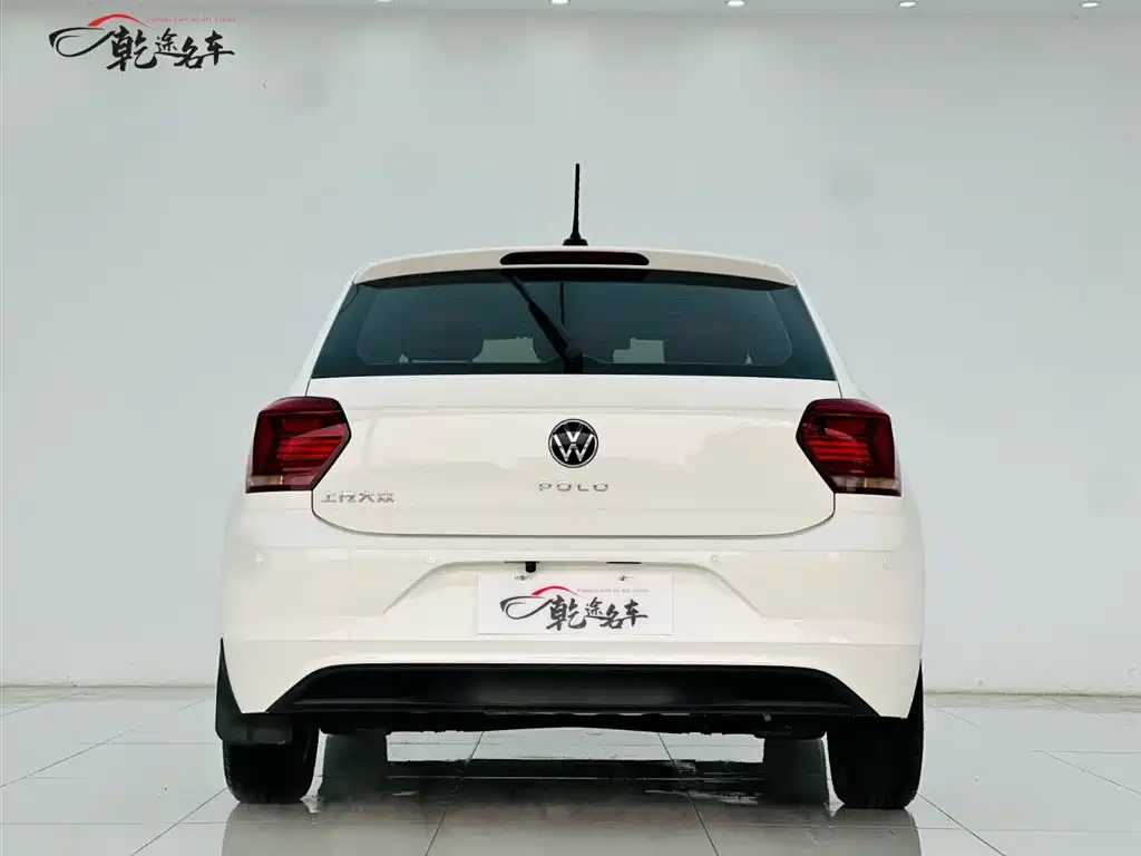 Volkswagen Polo 2021 Plus 1.5L Automatic Panorama Enjoyment Edition фото 6