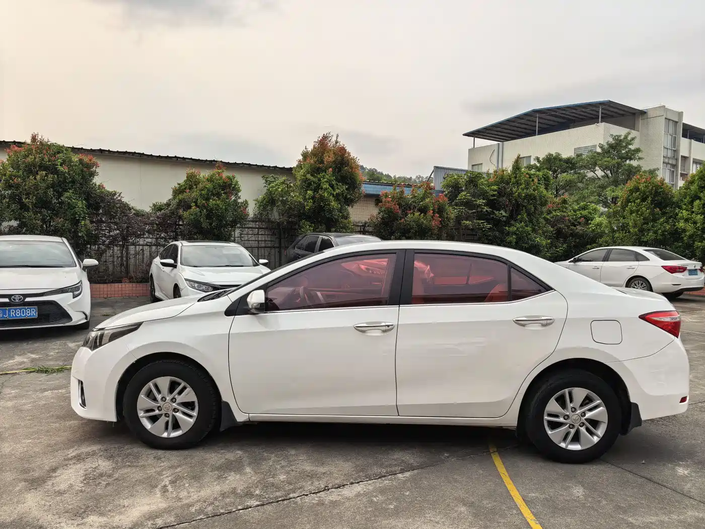 Toyota Corolla 2014 1.6L CVT GL фото 8
