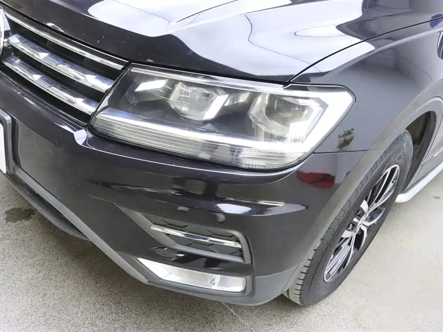Volkswagen Tiguan L 2018 330TSI Automatic 2WD Luxury Edition фото 32
