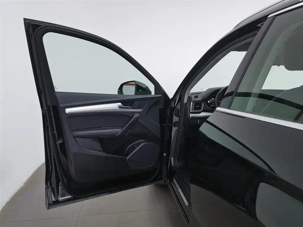 Audi Q5L 2018 40 TFSI Prestige Fashion (China V) фото 8