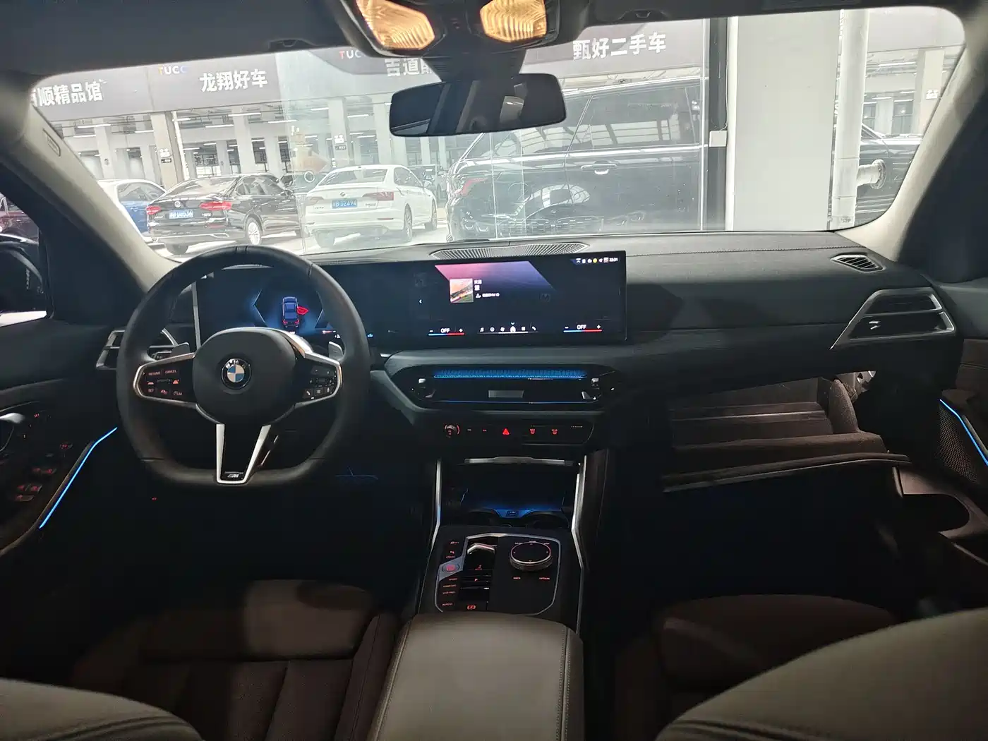 BMW 3 Series 2025 325Li M Sport Package фото 8