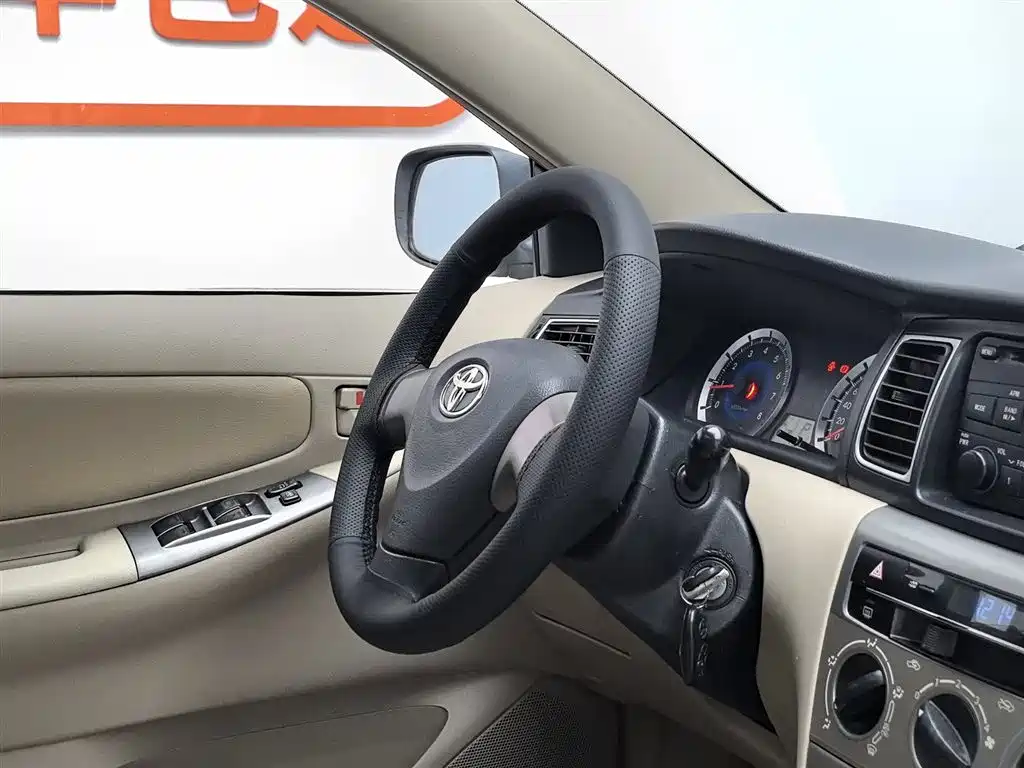 Toyota Corolla 2013 1.6L Automatic Excellence Edition фото 22
