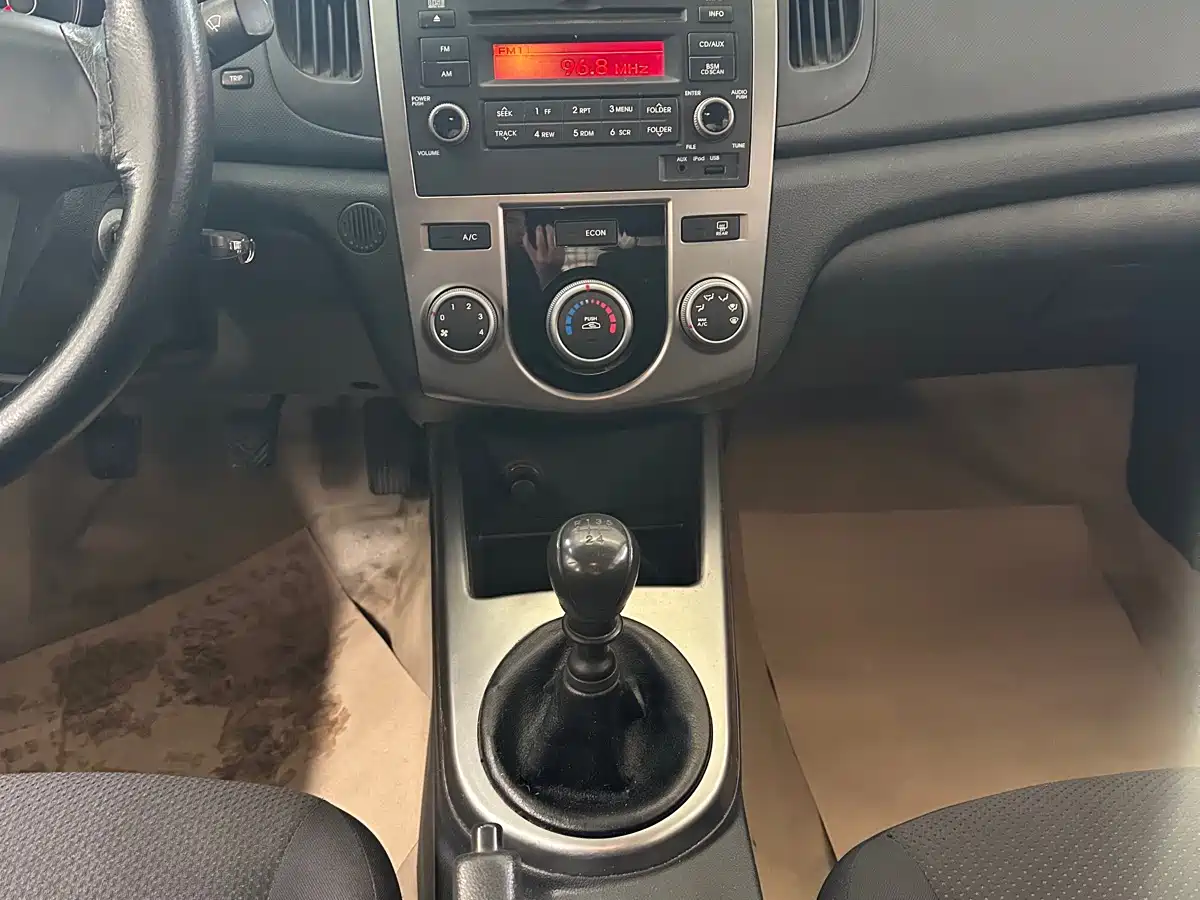 Kia Forte 2011 2011 Model 1.6L MT GL