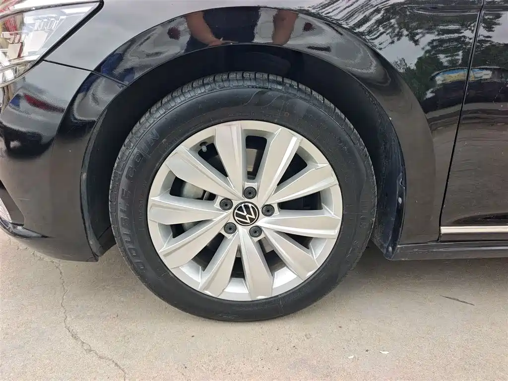 Volkswagen Passat 2021 Model 330TSI Elite Edition фото 23