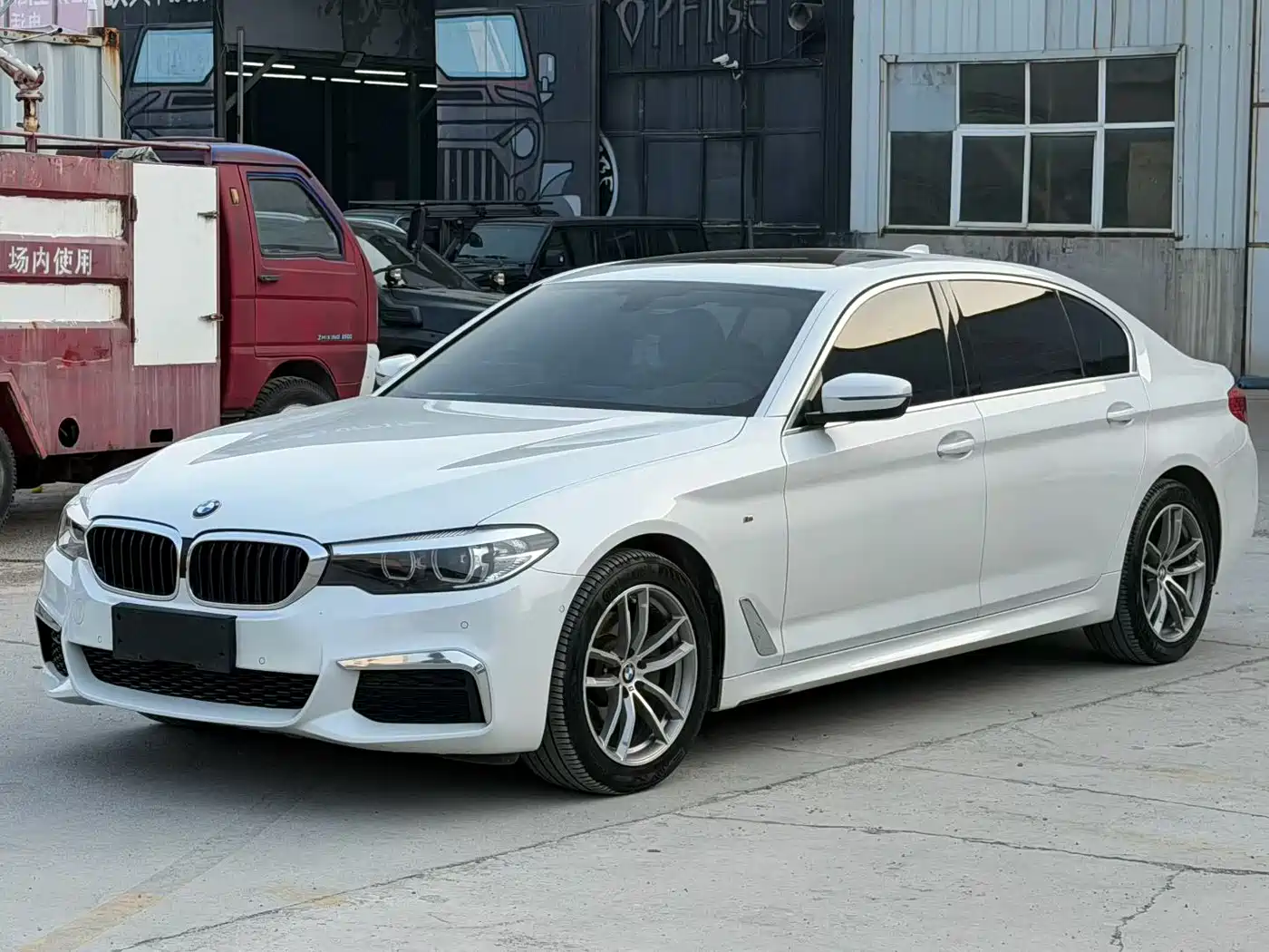 BMW 5 Series 2020 525Li M Sport Package