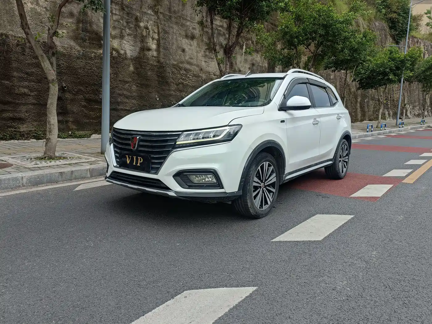Roewe RX5 2020 20T Automatic 4G Connected Surpass Flagship Edition