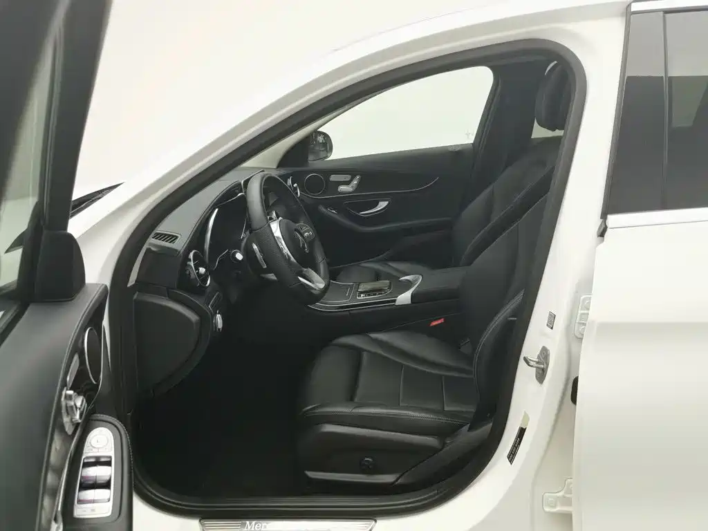 Mercedes-Benz C-Class, миниатюра 10