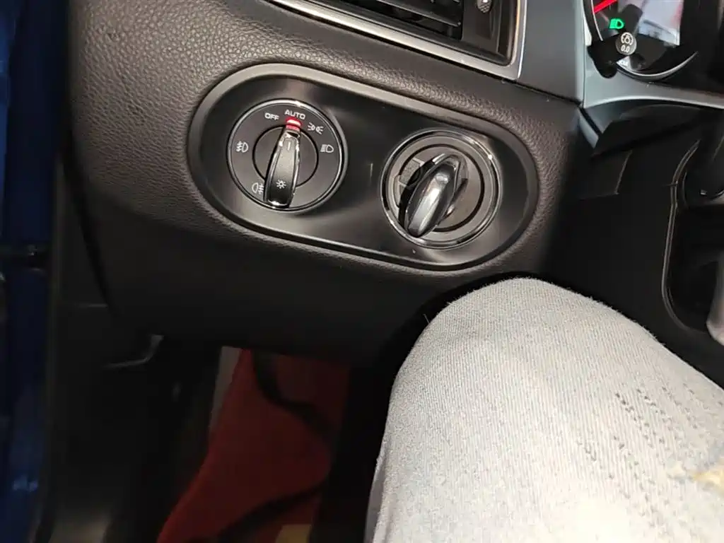 Porsche Macan 2016 Macan 2.0T фото 9