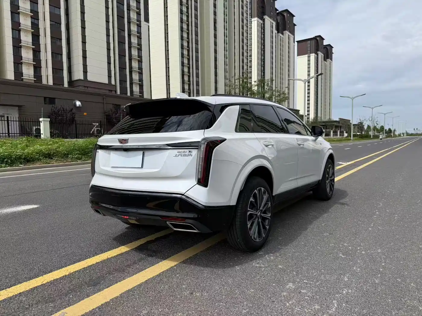 Cadillac XT5 2025 2.0T Luxury фото 13