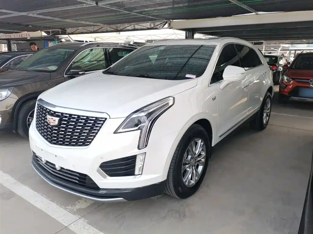 Cadillac XT5 2021 2.0T 2WD Luxury Edition фото 2