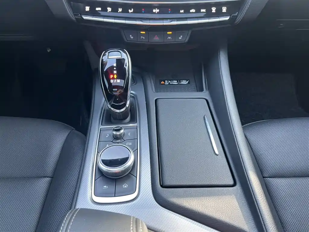 Cadillac CT5 2024 28T Luxury Model Pro фото 10
