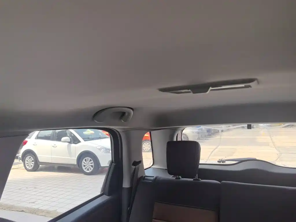 Suzuki SX4 2015 2013 1.6L Manual Cool Edition