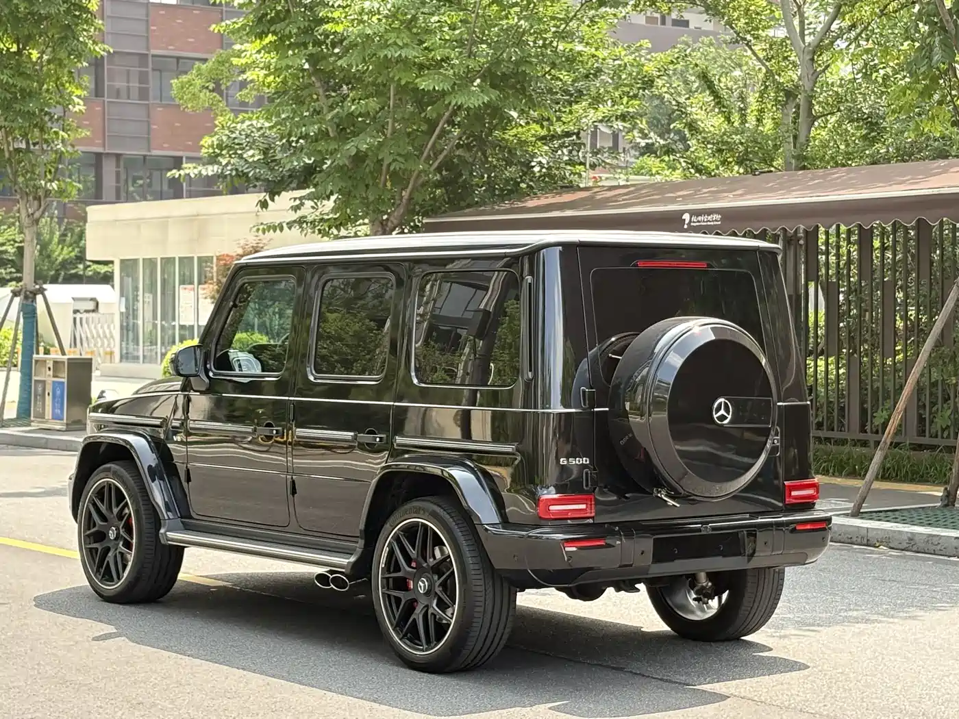 Mercedes-Benz G-Class 2023 G 500 фото 19