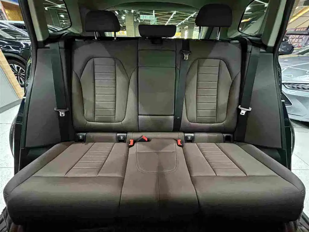 Фото 9 - BMW iX3