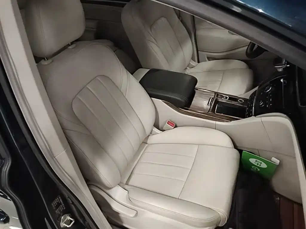 GAC Trumpchi Trumpchi M8 2018 320T Premium Edition фото 25