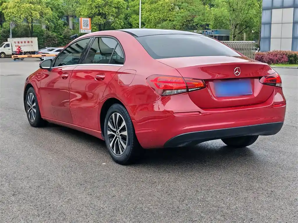 Mercedes-Benz A-Class 2020 A 180 L фото 25