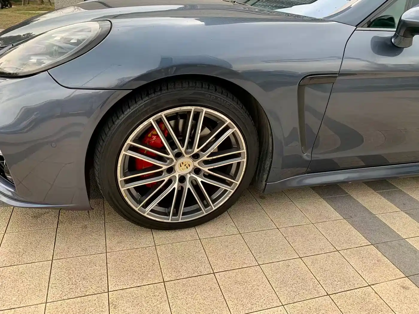 Porsche Panamera 2010 Panamera 4 3.6L фото 8