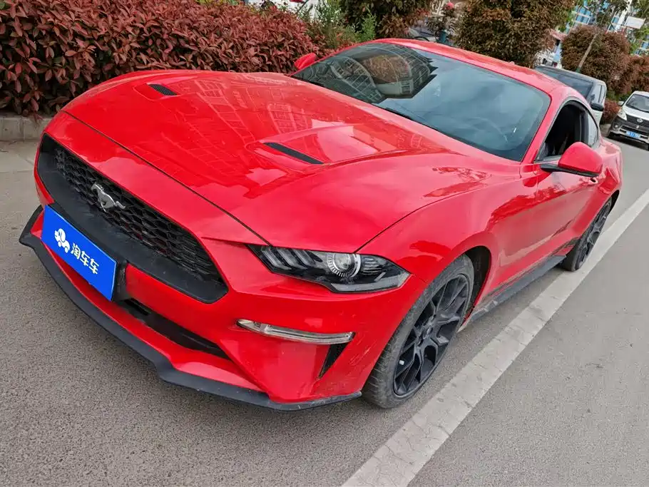 FORD MUSTANG