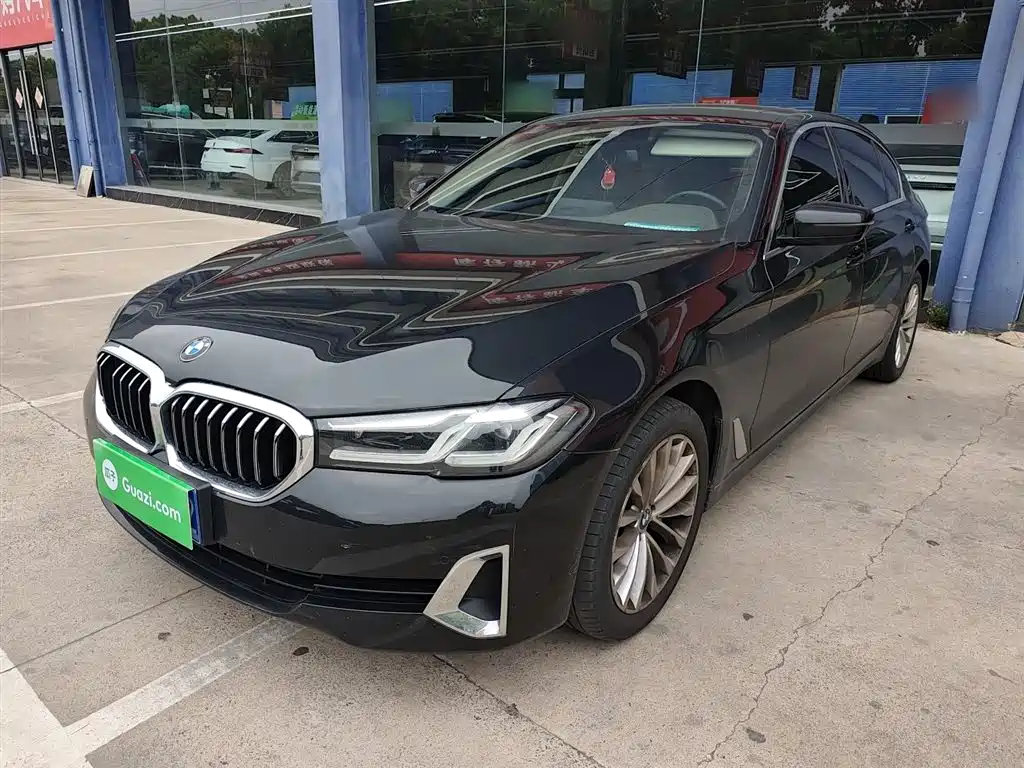 BMW 5 Series 2021 525Li Luxury Package