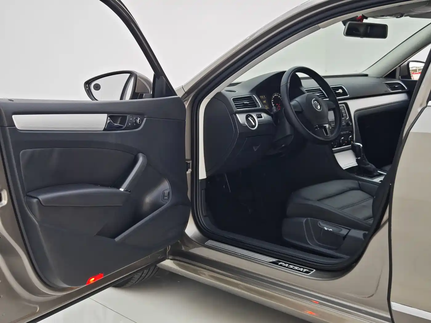 Фото 16 - Volkswagen Passat