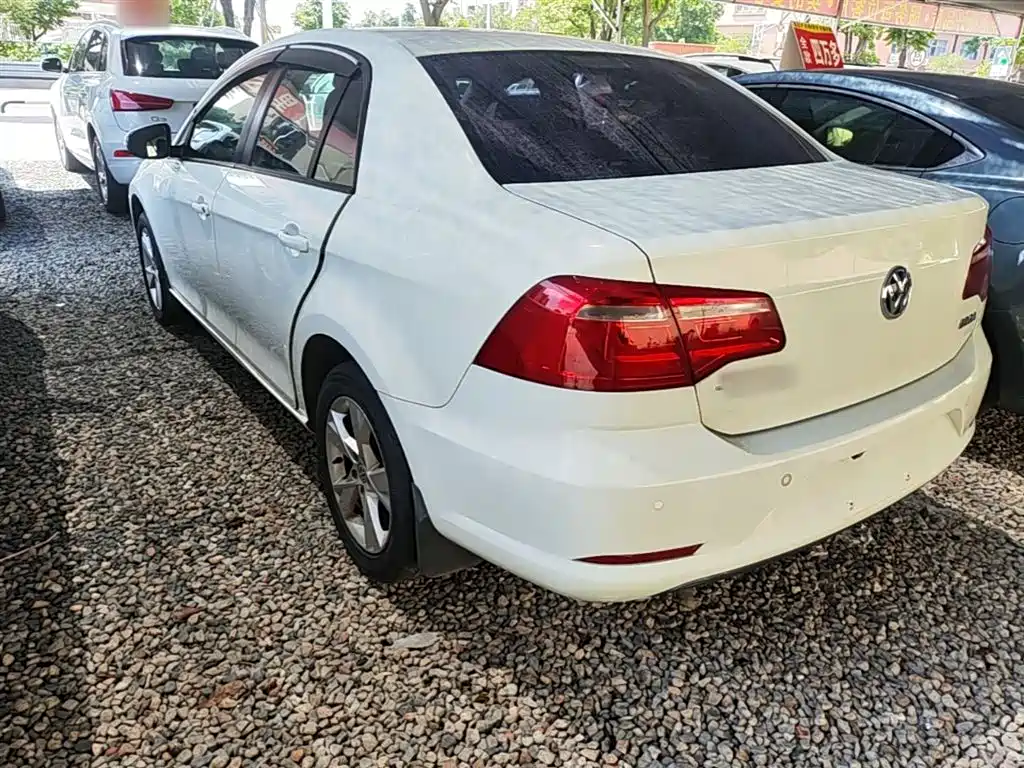 Volkswagen Bora 2015 Quality Edition 1.6L Automatic Fashion фото 5