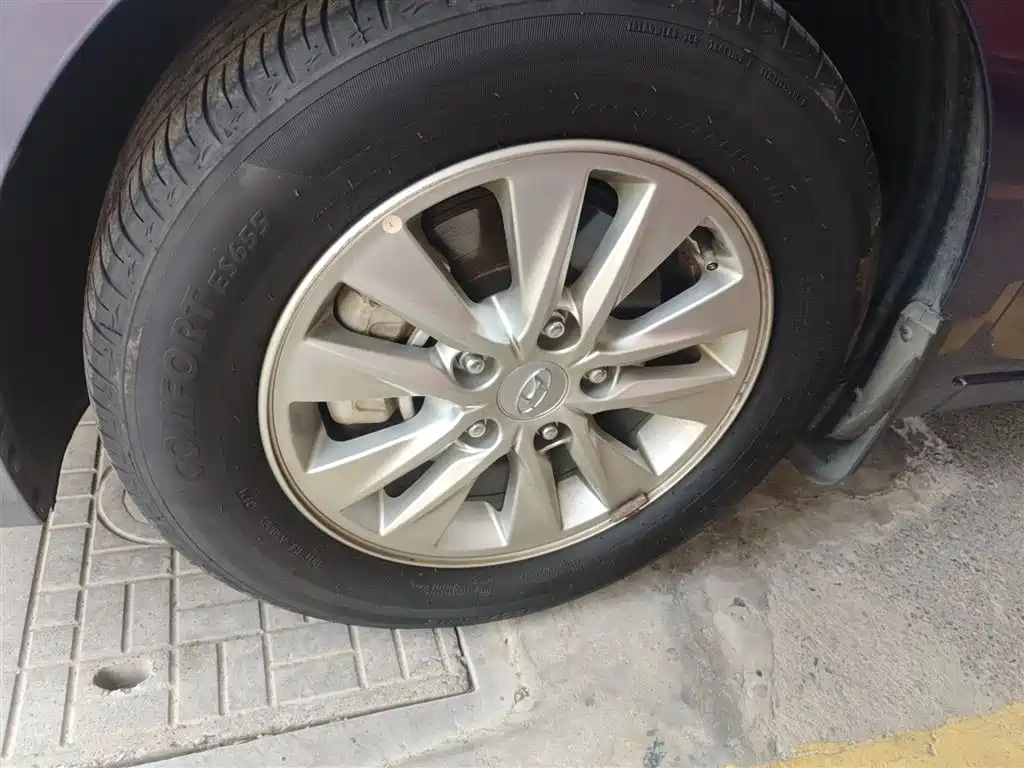 Hyundai Elantra 2018 1.6L Automatic Pleasing Edition GL China VI фото 23