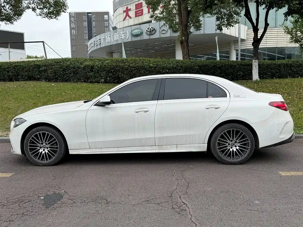 Mercedes-Benz C-Class 2024 C 260 L Sport фото 3