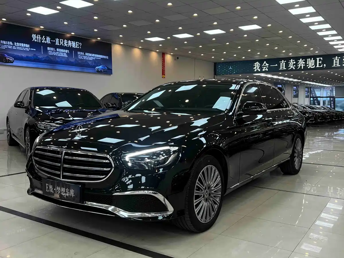 MERCEDES-BENZ E CLASS