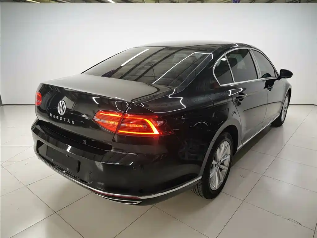 Volkswagen Magotan 2019 280TSI DSG Leading China V фото 5