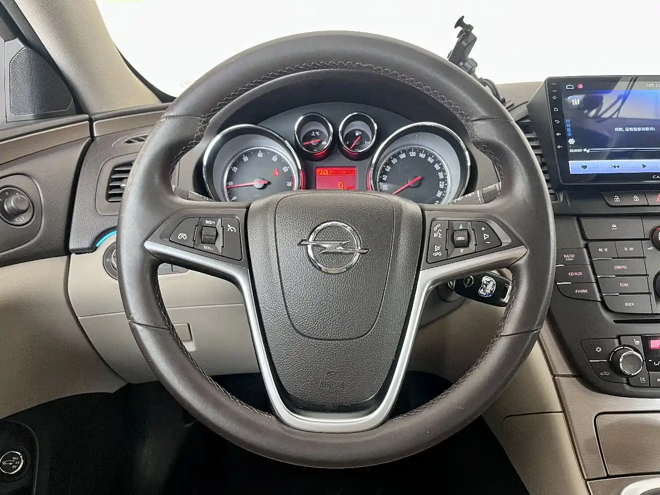 Opel Insignia 2013 2.0T 2WD Luxury фото 8