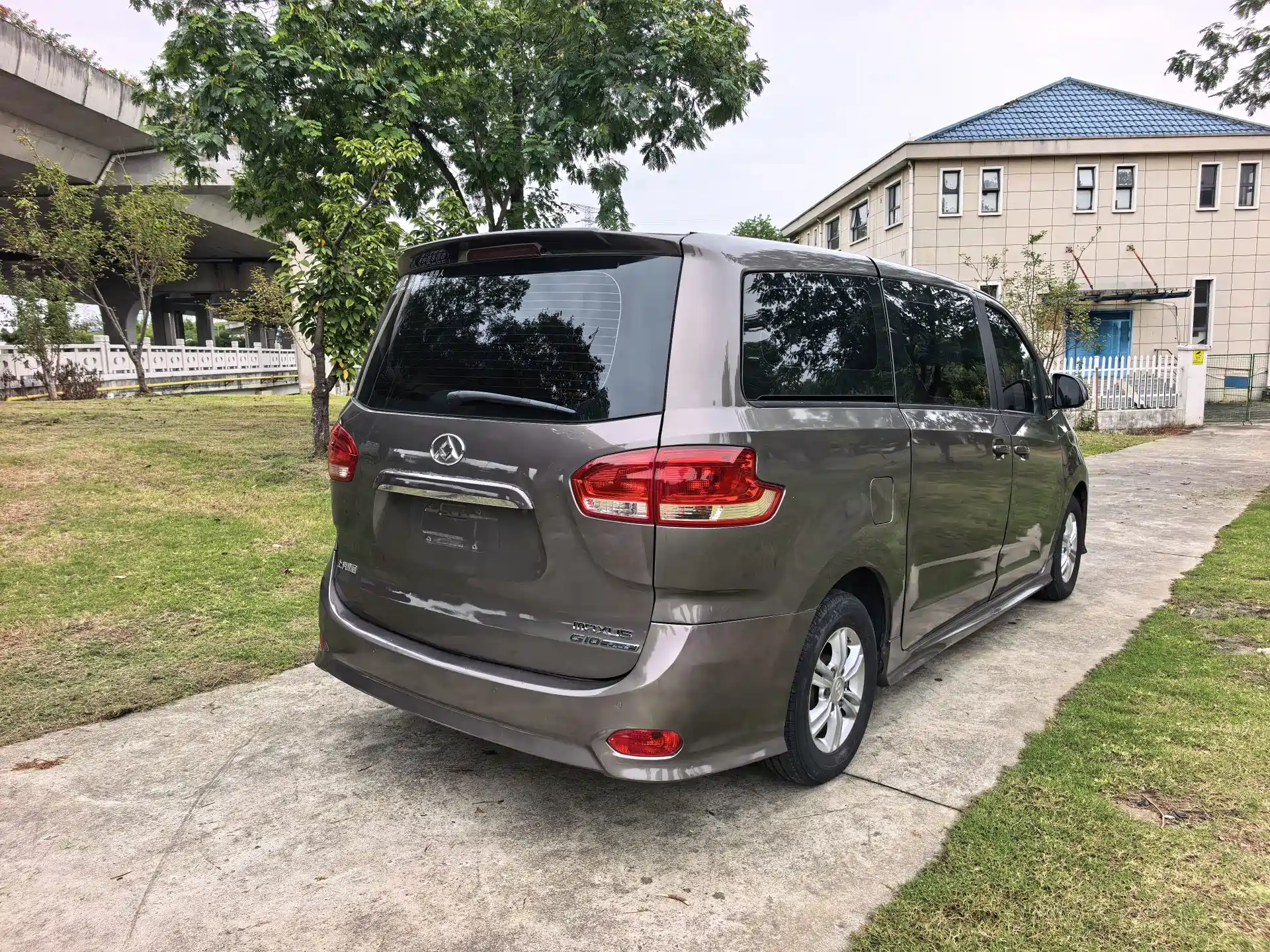 Фото 5 - Maxus G10