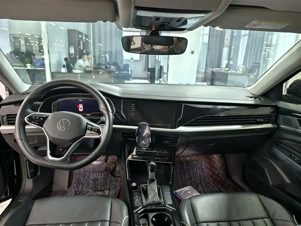 Volkswagen Passat 2023 Facelift 330TSI Elite Edition фото 16