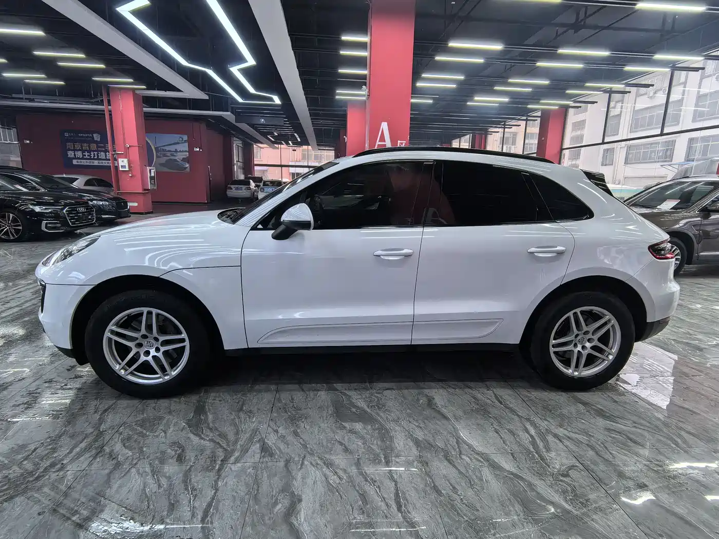 Porsche Macan 2017 Macan 2.0T фото 4