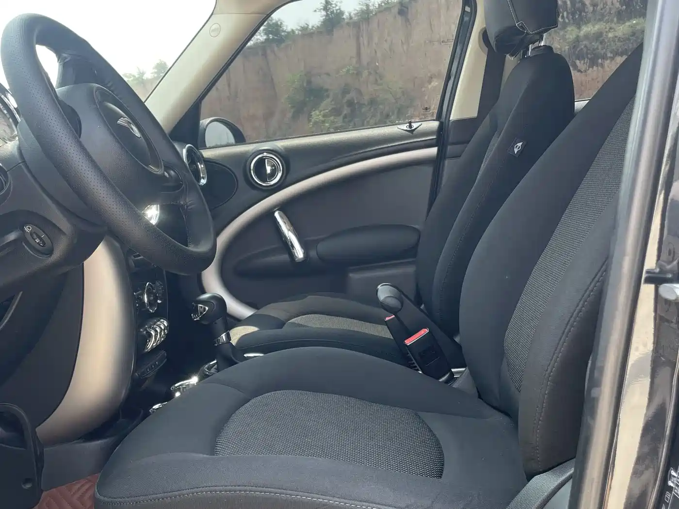 MINI COUNTRYMAN 2012 2011 1.6L ONE