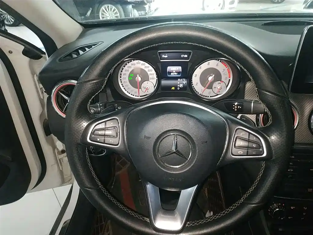 Mercedes-Benz GLA 2016 GLA 200 Fashion фото 11