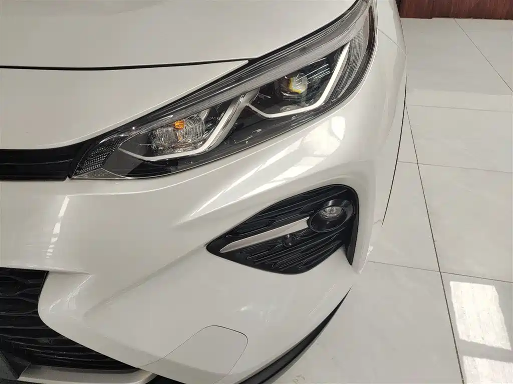 Toyota Wildlander 2023 2.0L CVT AWD Luxury PLUS фото 24