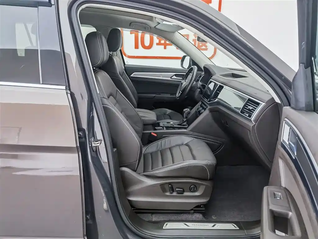 Volkswagen Teramont 2020 Facelift 330TSI 2WD Luxury фото 23