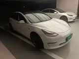 Фото 4 - Tesla Model 3