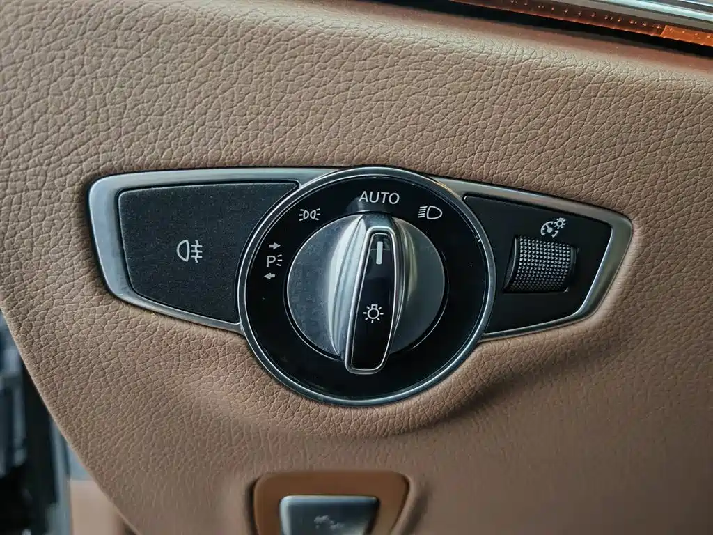 Mercedes-Benz E-Class 2021 Facelift E 260 L 4MATIC фото 21