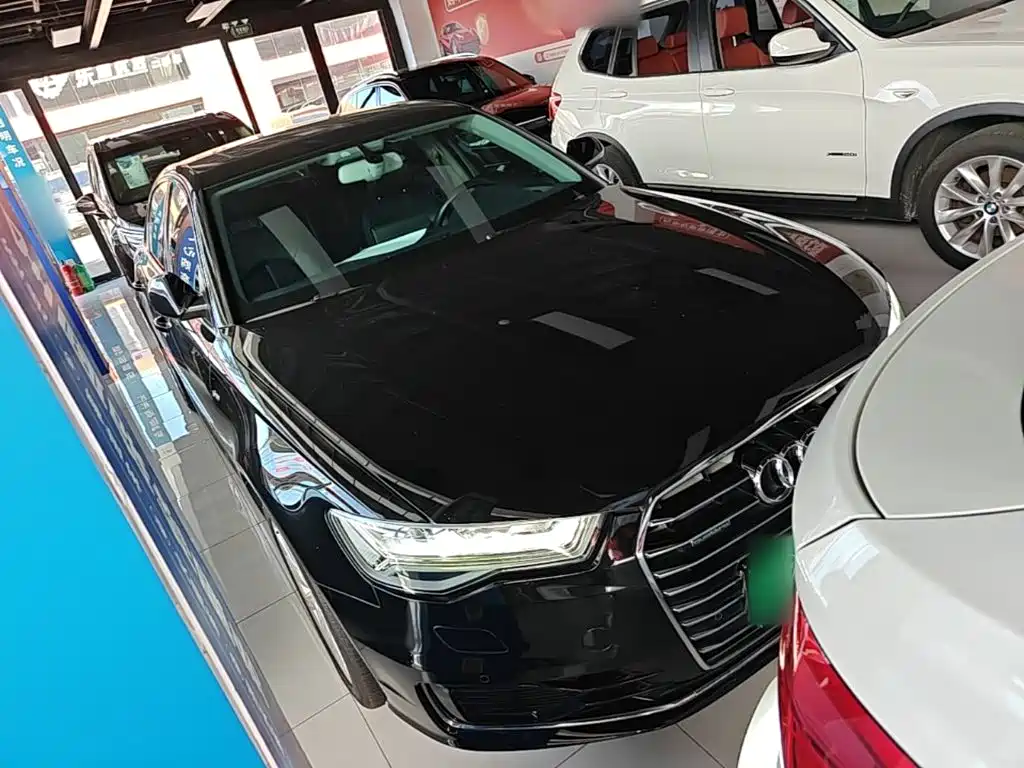 Фото 4 - Audi A6L