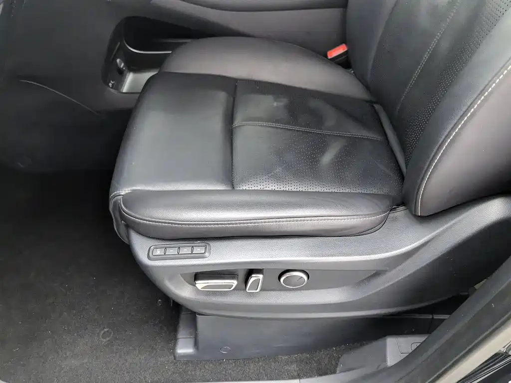 GAC Trumpchi Trumpchi M8 2021 Leading Show Series 390T Ultimate Edition фото 20