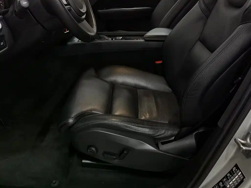 Volvo XC60 2018 T5 AWD Luxury Edition фото 20