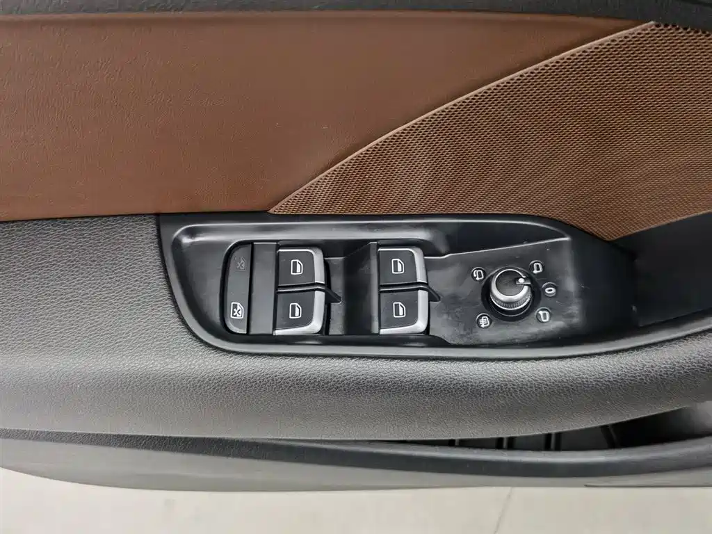 Audi A3 2016 Limousine 40 TFSI Style фото 9