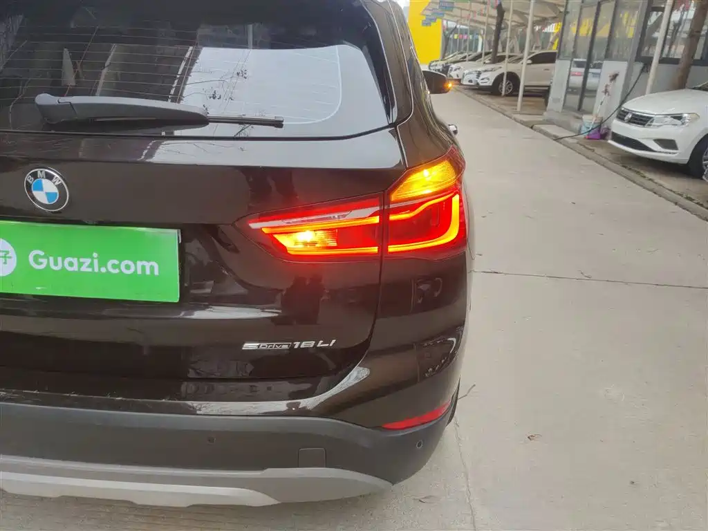 BMW X1 2019 sDrive18Li Premium Model фото 24