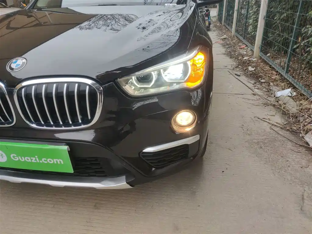 BMW X1 2019 sDrive18Li Premium Model фото 18
