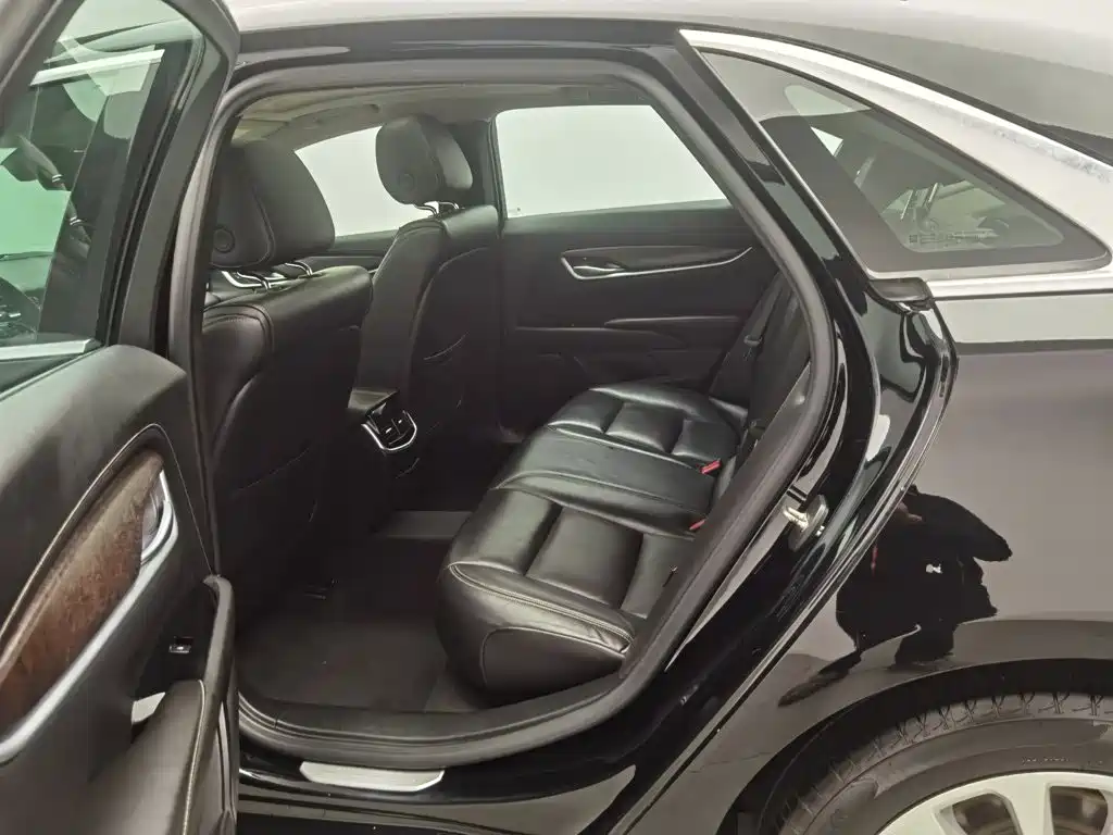 Photo 15 - Cadillac XTS