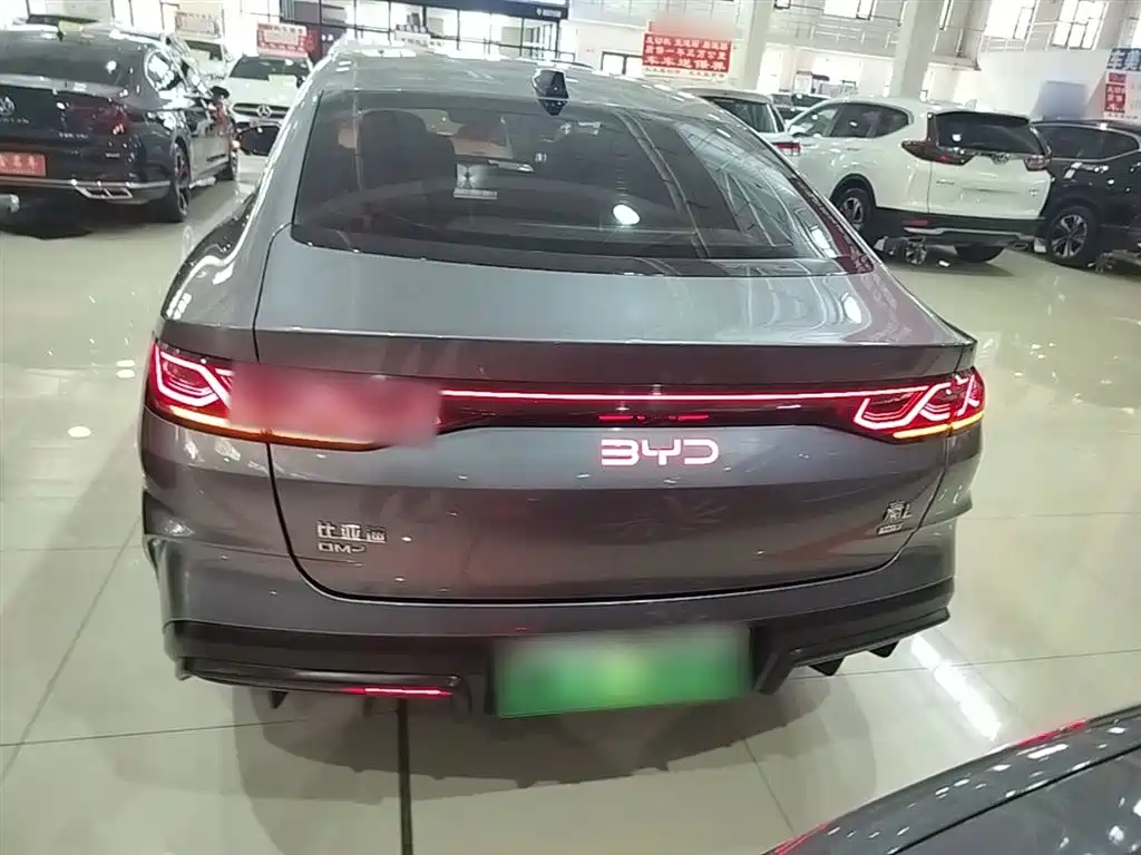 BYD Qin L 2025 DM-i Smart Drive Edition 120KM Leading фото 6