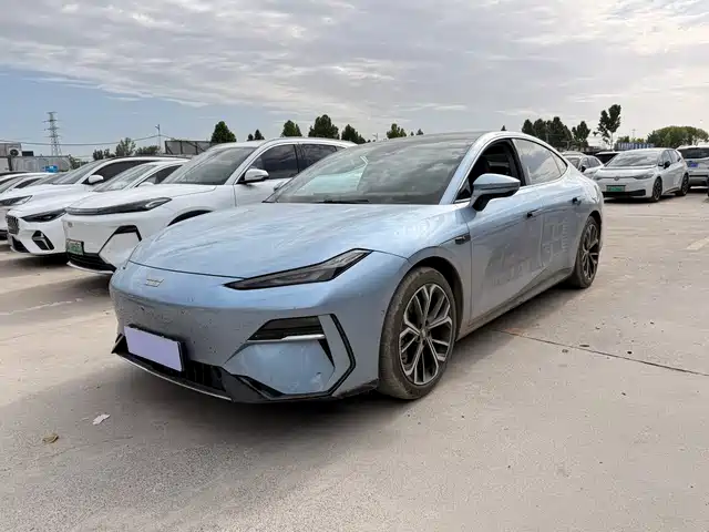 Geely Galaxy E8 2025 700km Long Voyage Smart Drive Edition